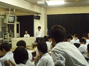 質疑応答の様子