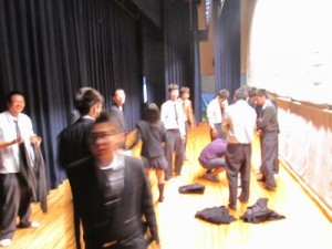 工業化学科3年のステージリハーサル