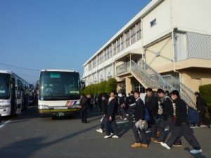 学校出発