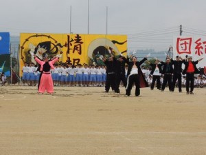 優勝したI科の応援