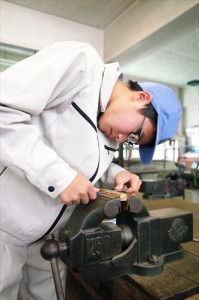 電気５