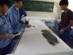 発泡表面にポリベスト樹脂をどんどん塗っていく